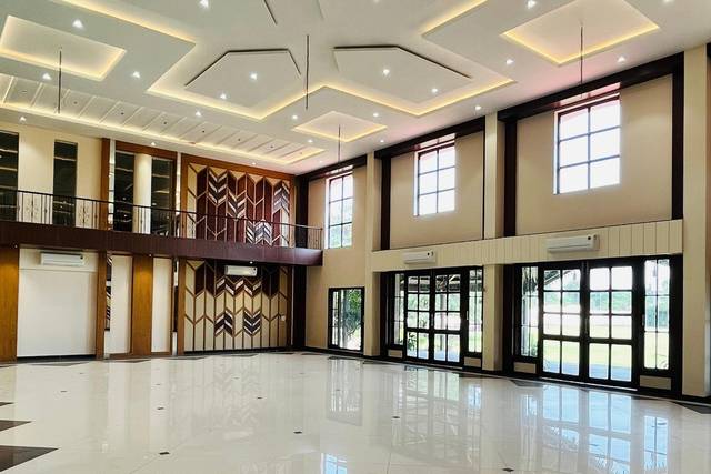 Banquet hall