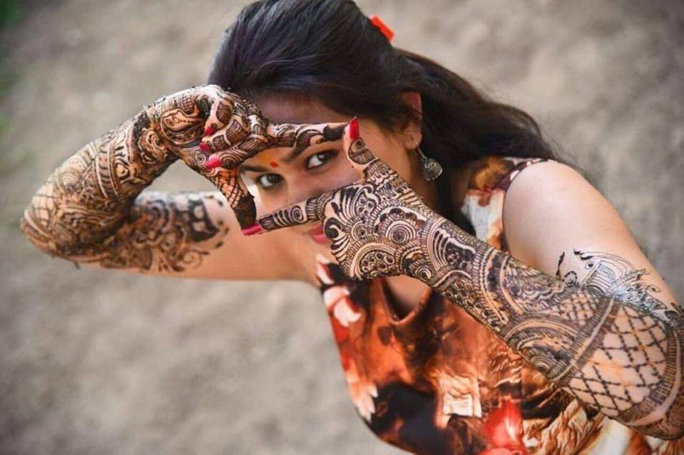 The Art of Henna – Rishikesh Kirtan Fest