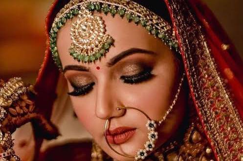 Signature makeup