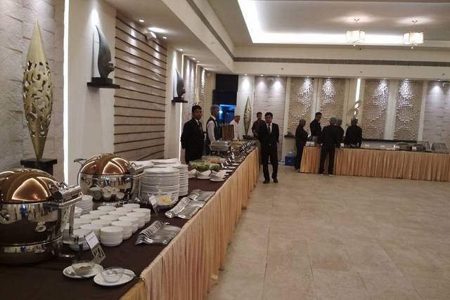 Food presentation and set up