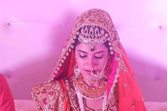 Naira wedding in yrkkh ❤️😍 bridal beautiful look shiwangi Joshi 🔥 | Bride  beauty, Beautiful indian brides, Sisters photoshoot poses