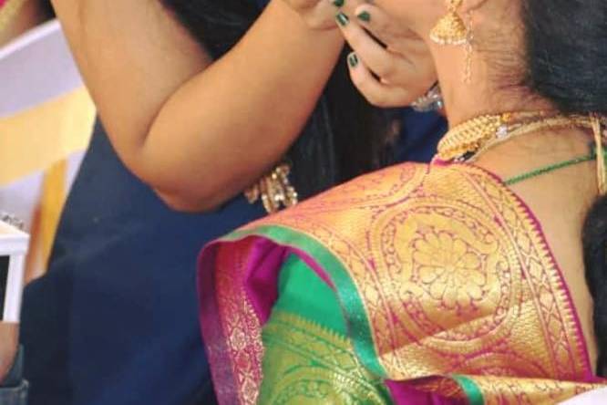Heena Shah Makeovers