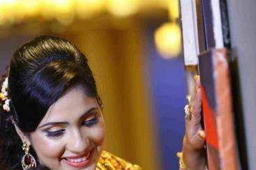 Makeup Room By Pallavi Verma