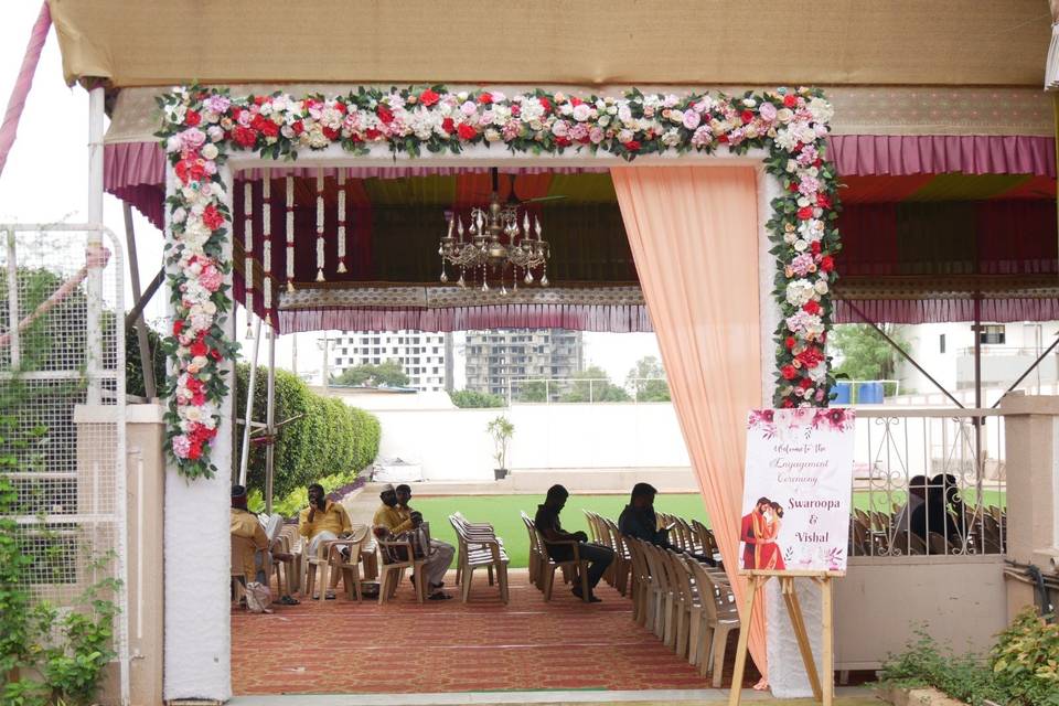 Entrance decor