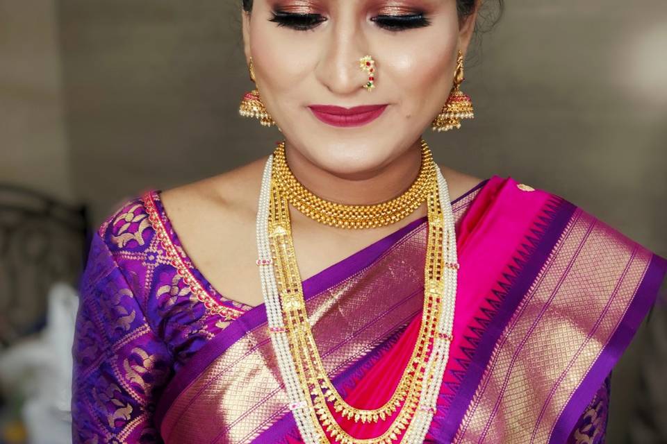 Maharashtrian makeup