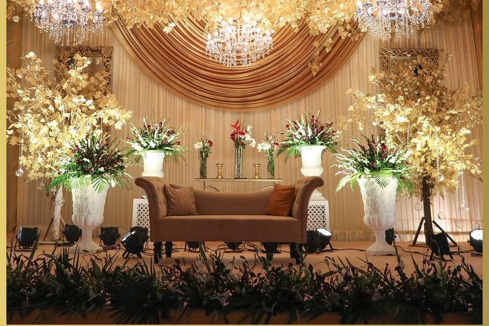 Royal decor