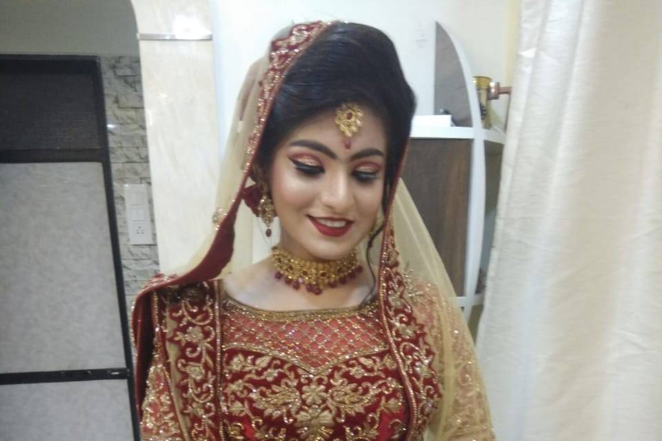 Bridal makeup