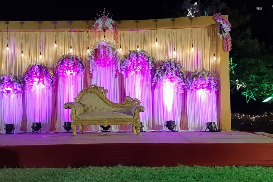 RECEPTION STAGE