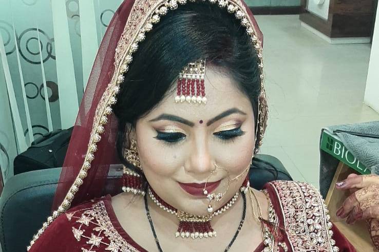 Bridal makeup