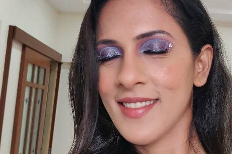 Lilac makeup