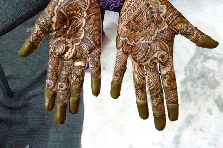 Mahi Mehndi Arts