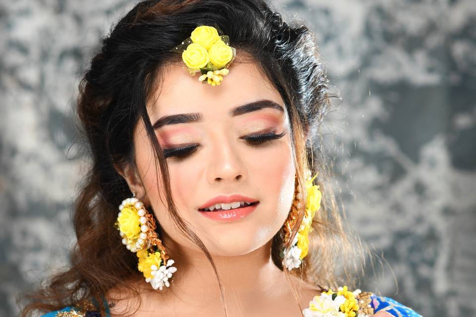 Haldi Makeup