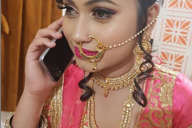 Makeup by Pinkie Thakur