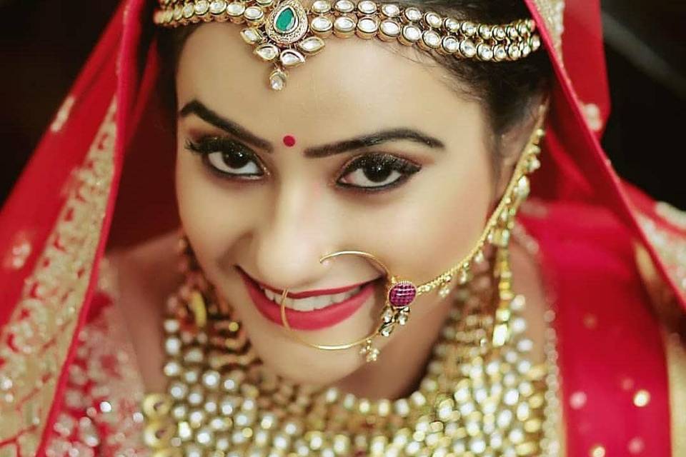 Makeover by Aarti Freelancer Makeup Artist