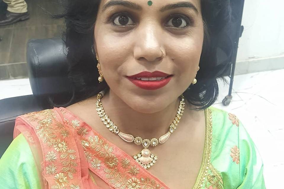 Makeover by Aarti Freelancer Makeup Artist