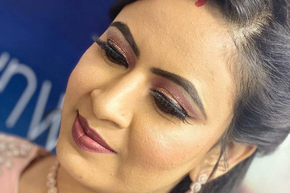 Party makeup