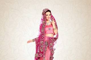 Lehenga Chunni by Chandra Gupt