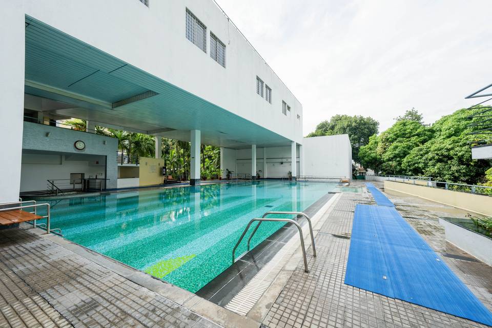 Temp Controlled Swimming pool