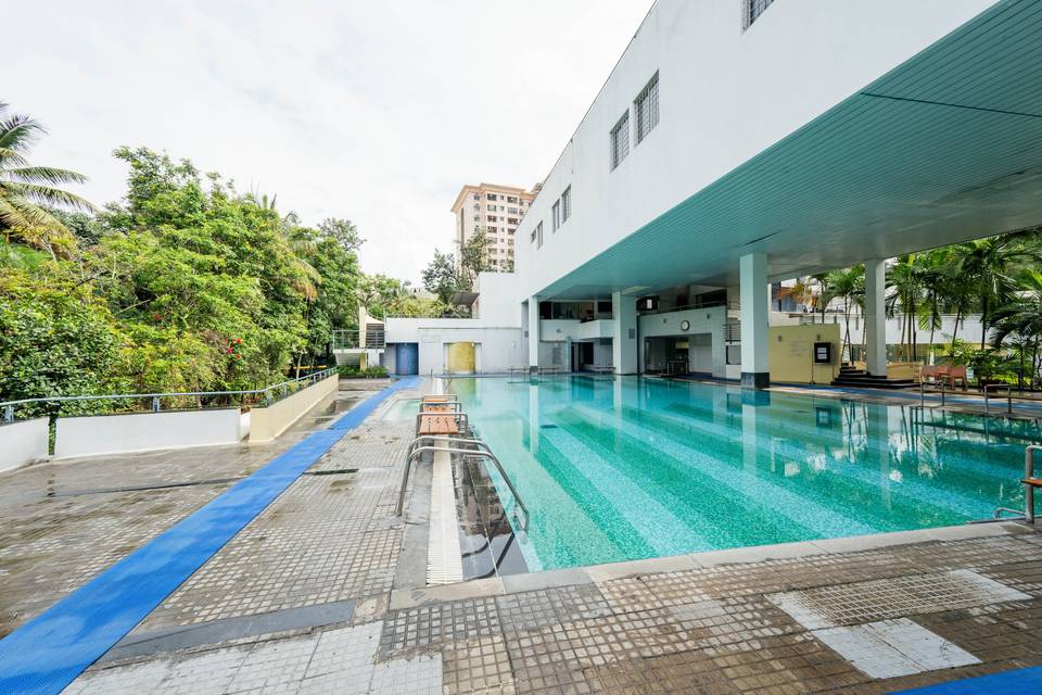 Temp Controlled Swimming pool