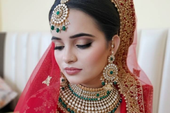 makeup artist in pathankot