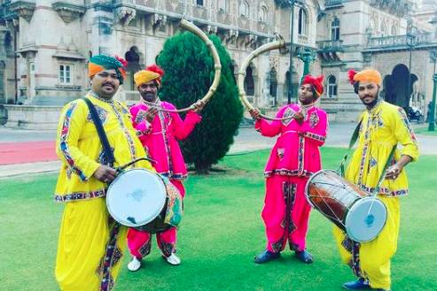 Wedding entertainers