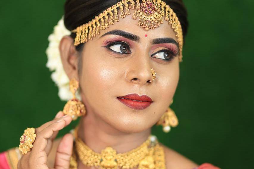 Bridal Makeup Service