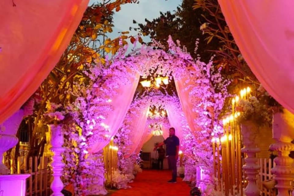 Entrance Tunnel Decoration