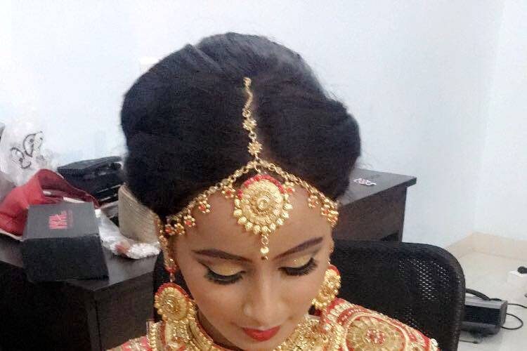 Bridal makeup