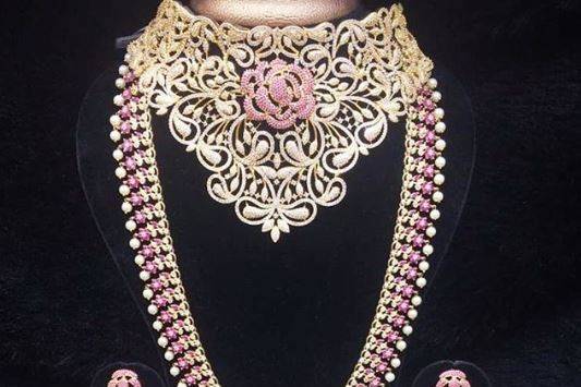 Necklace & earrings