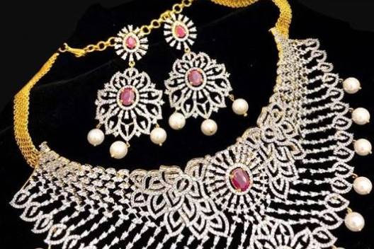 Necklace & earrings