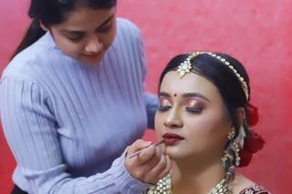 Manisha Makeup Studio