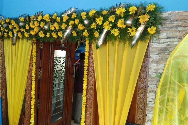 Entrance Decor