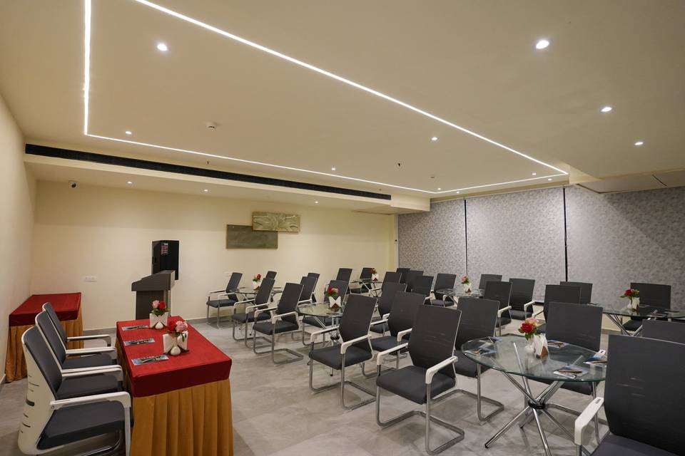 Town Hall (Conference Room)