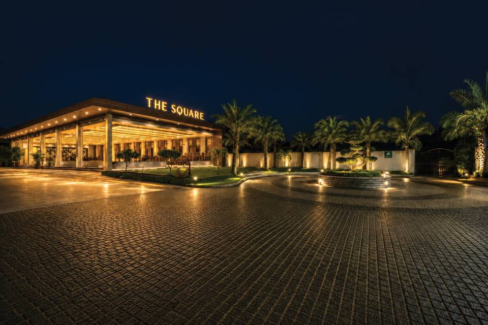 Town Square Suites