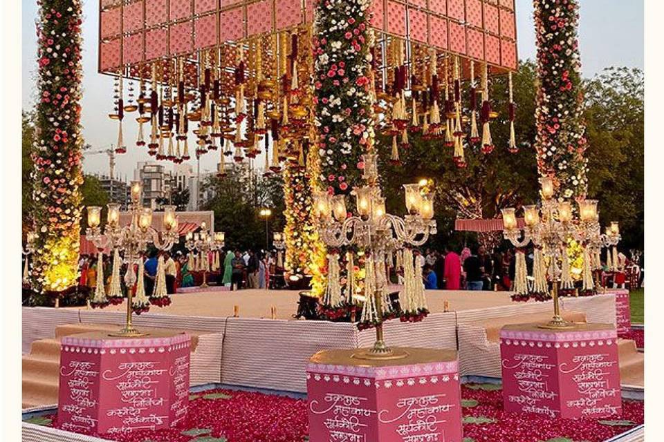 Grand wedding mandap