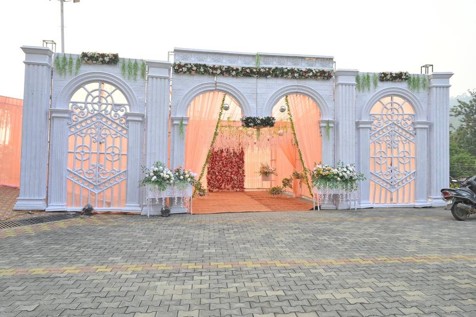 Entrance decor