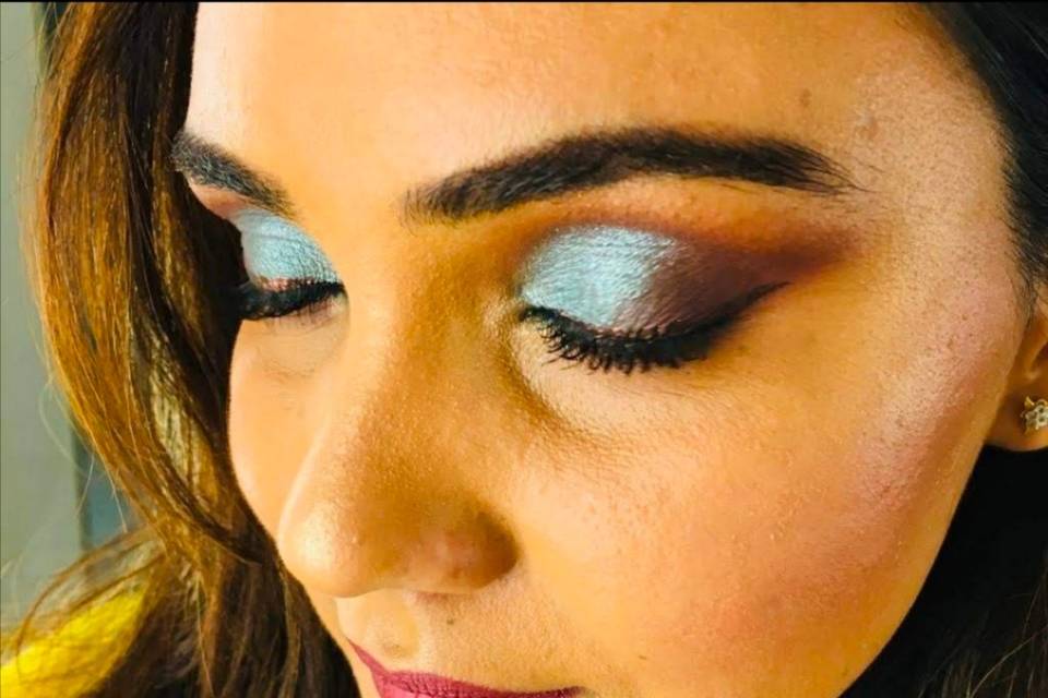 Party makeup