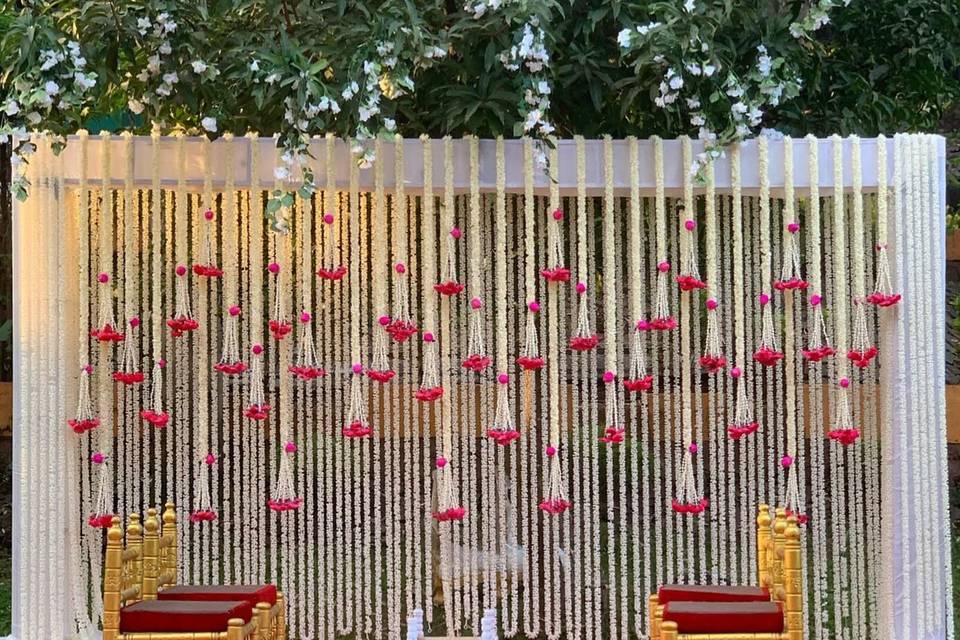 Golden_pearl_event_1743475796_3600858425070263613_72489231473