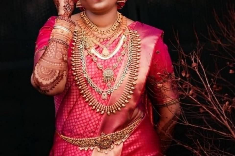 The Red Flair Henna, Ernakulam