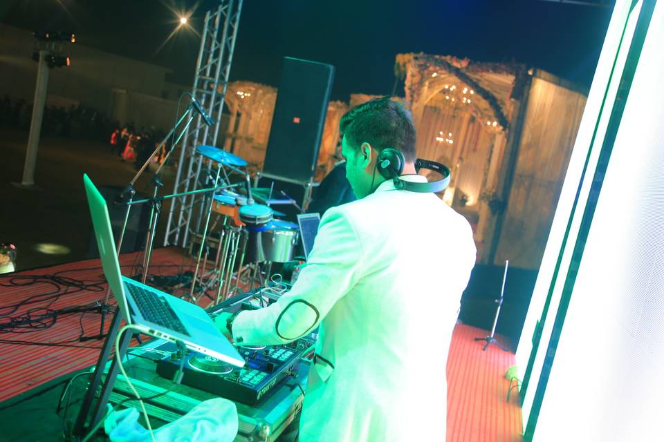 DJ Sumit Chamoli