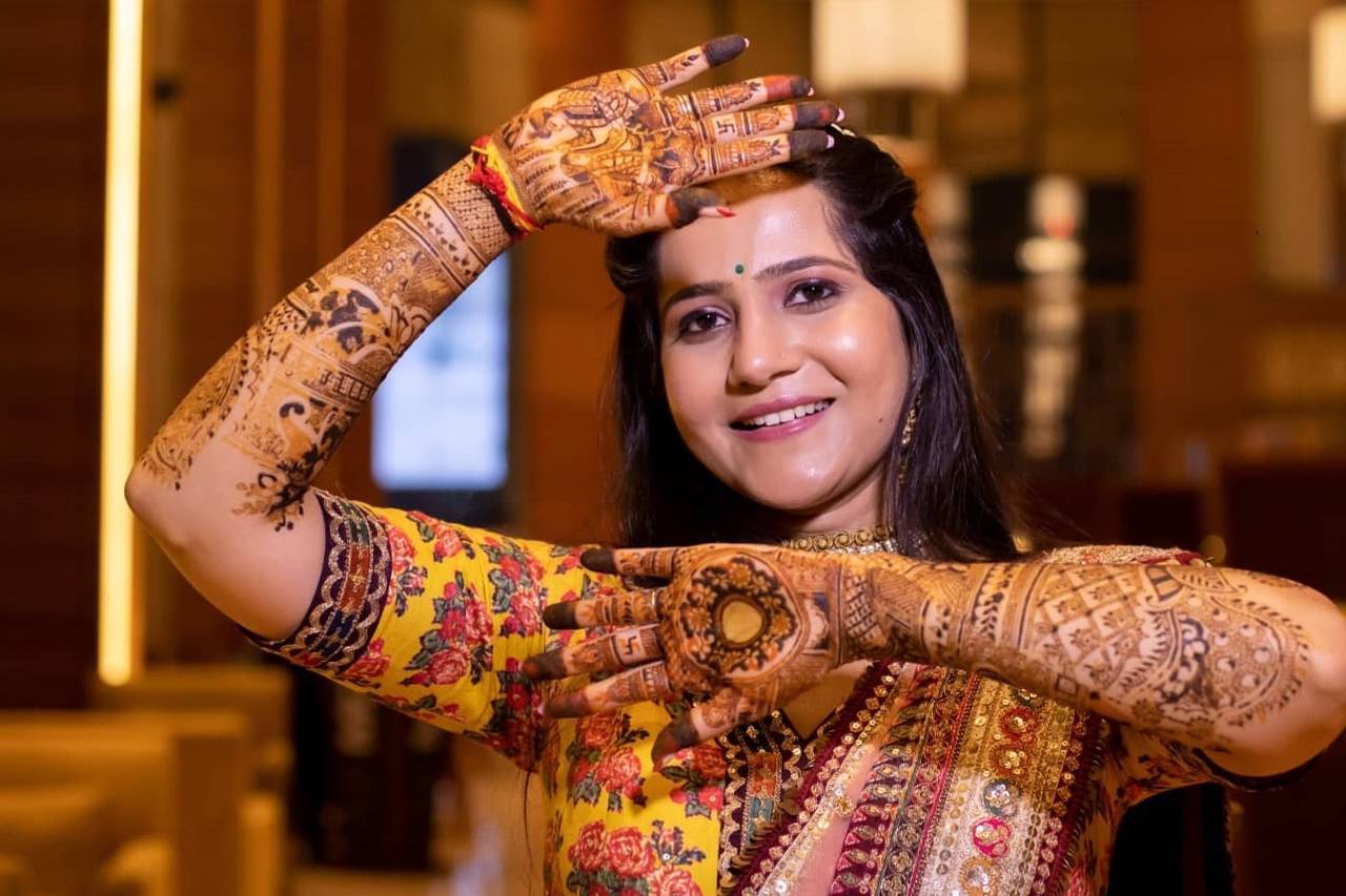 Top Mehndi Artists near Megha City Cine Mall-Sarkhej - Best Mehandi  Designers - Justdial