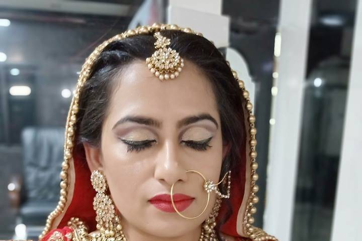 Bridal makeup