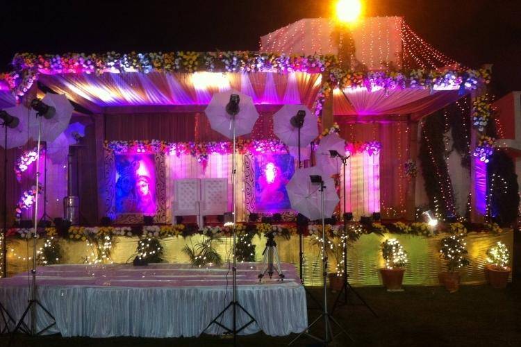 Wedding decor and lighting