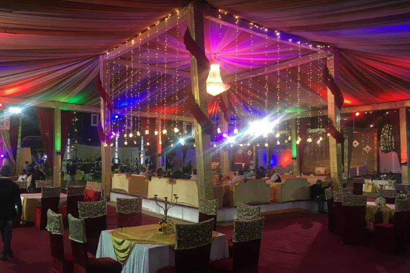 Wedding decor and lighting