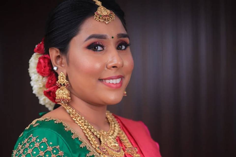 Kavi Makeup Artist