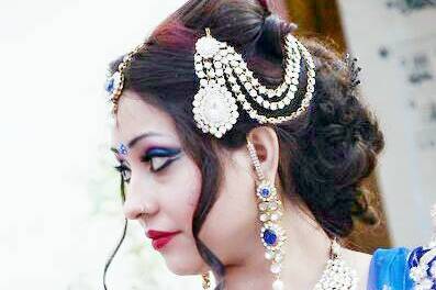 Makeover Artist Nidhi Bhardwaj