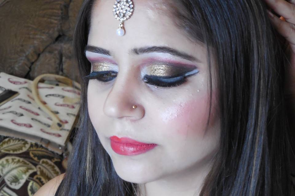 Makeover Artist Nidhi Bhardwaj