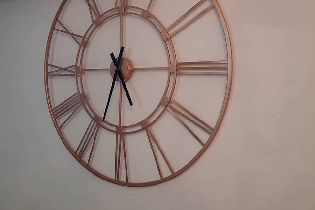 Wall clock
