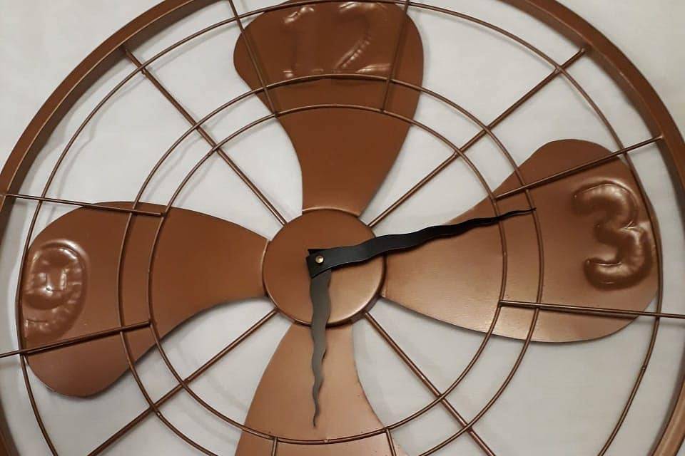 Wall clock