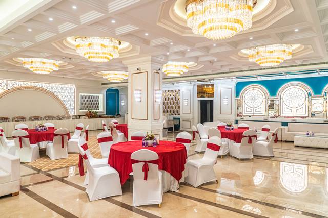 Banquet hall